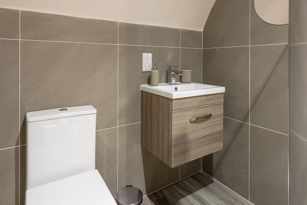 Stylish Duplex 5 Min From Centre Apartment Newcastle upon Tyne Bagian luar foto